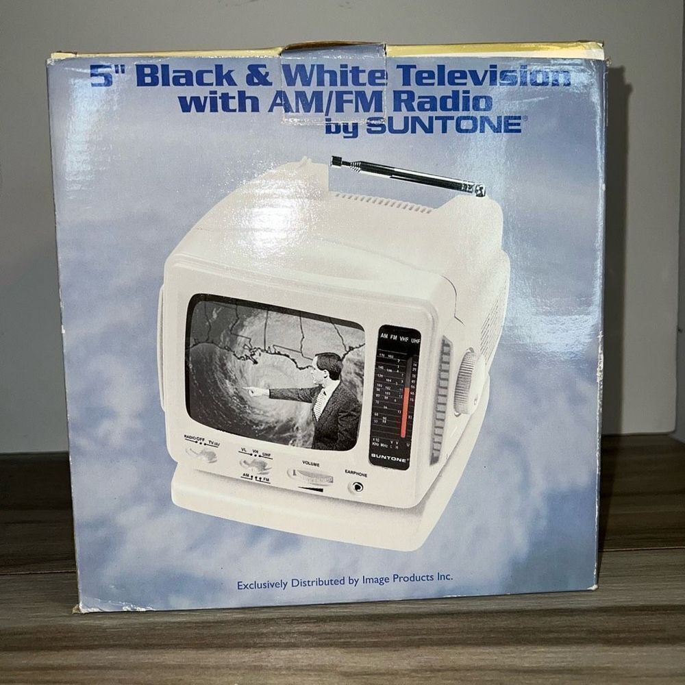 Suntone 5 inch Black / White Tv AM FM Radio  Elec1900 Portable Tested Retro
